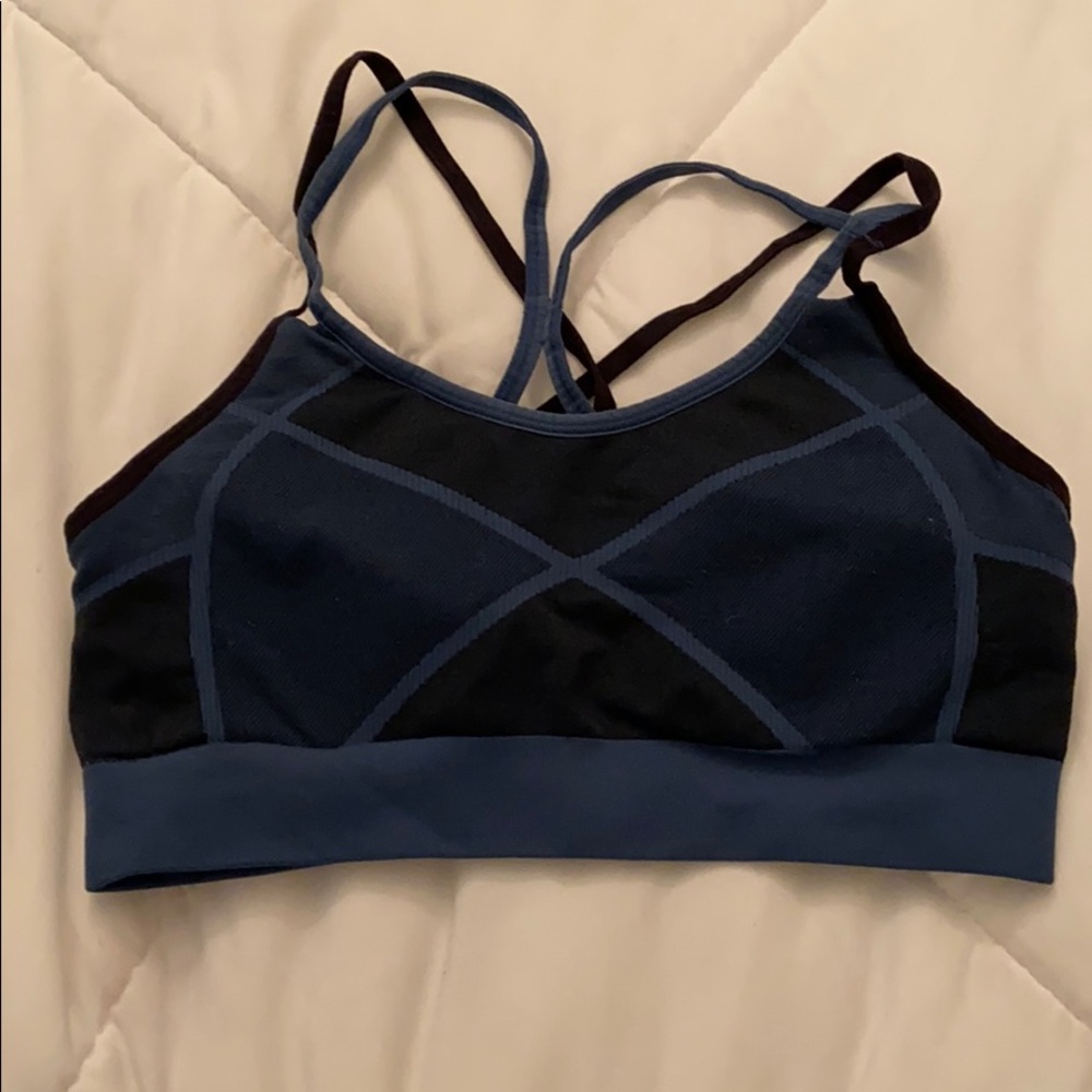 Sports bra